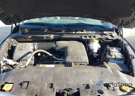 2018 Ram 1500 Big Horn 4X4 6'4 Box from USA, damaged, VIN 1C6RR7GGXJS311599